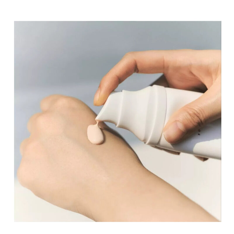 کرم ضد آفتاب سنتلا مستر کوالیتی SPF 50 مدل Tone-Up Sunscreen ‌مناسب پوست‌های حساس حجم 50 میلی‌لیتر مستر کوالیتی - Image 3